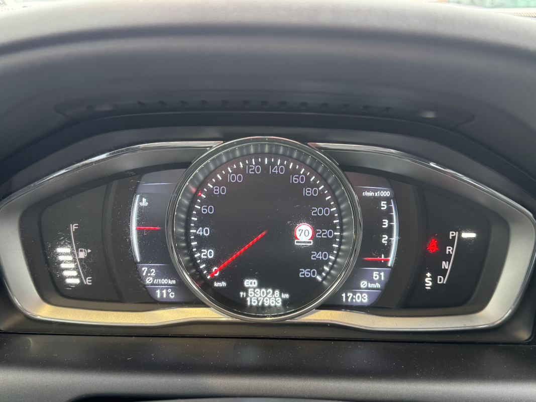Volvo XC60 — 13
