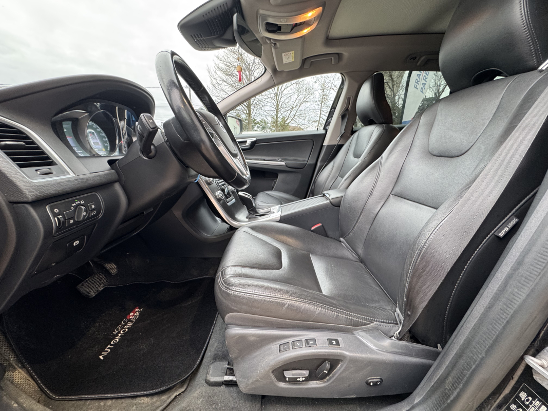 Volvo XC60 — 9