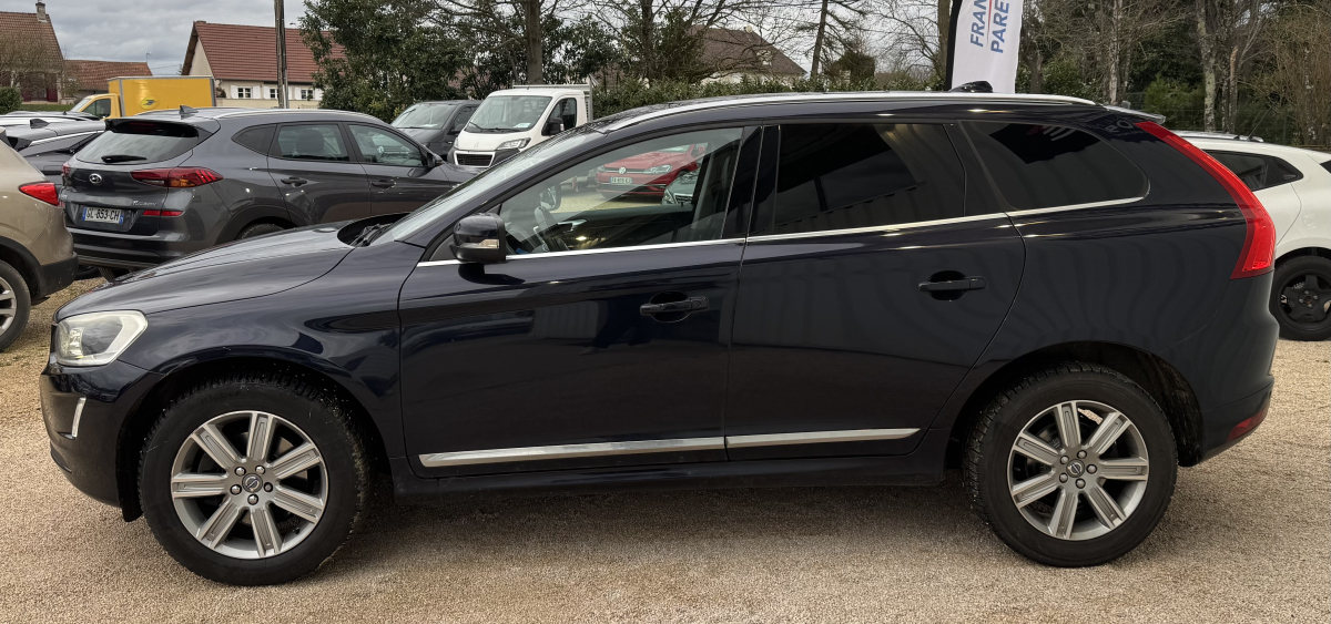 Volvo XC60 — 4