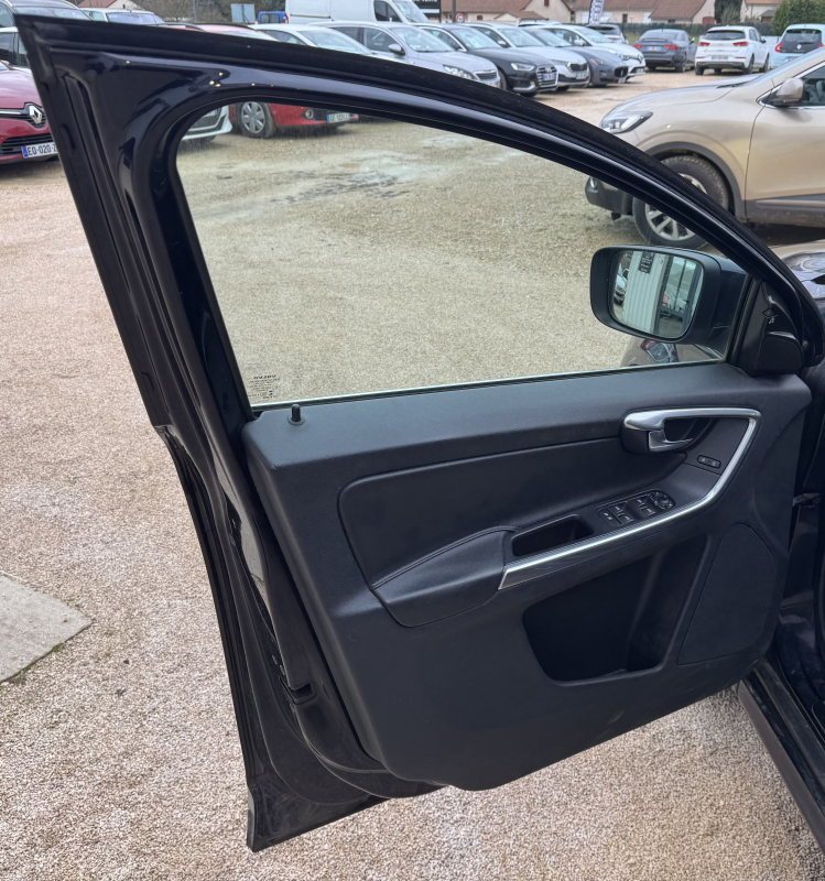 Volvo XC60 — 24