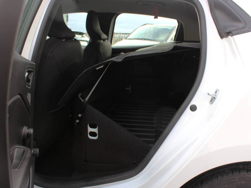 Renault Clio — 11