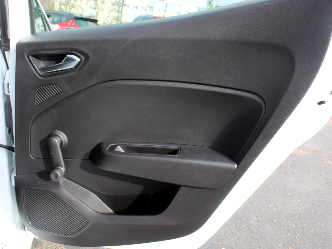 Renault Clio — 27