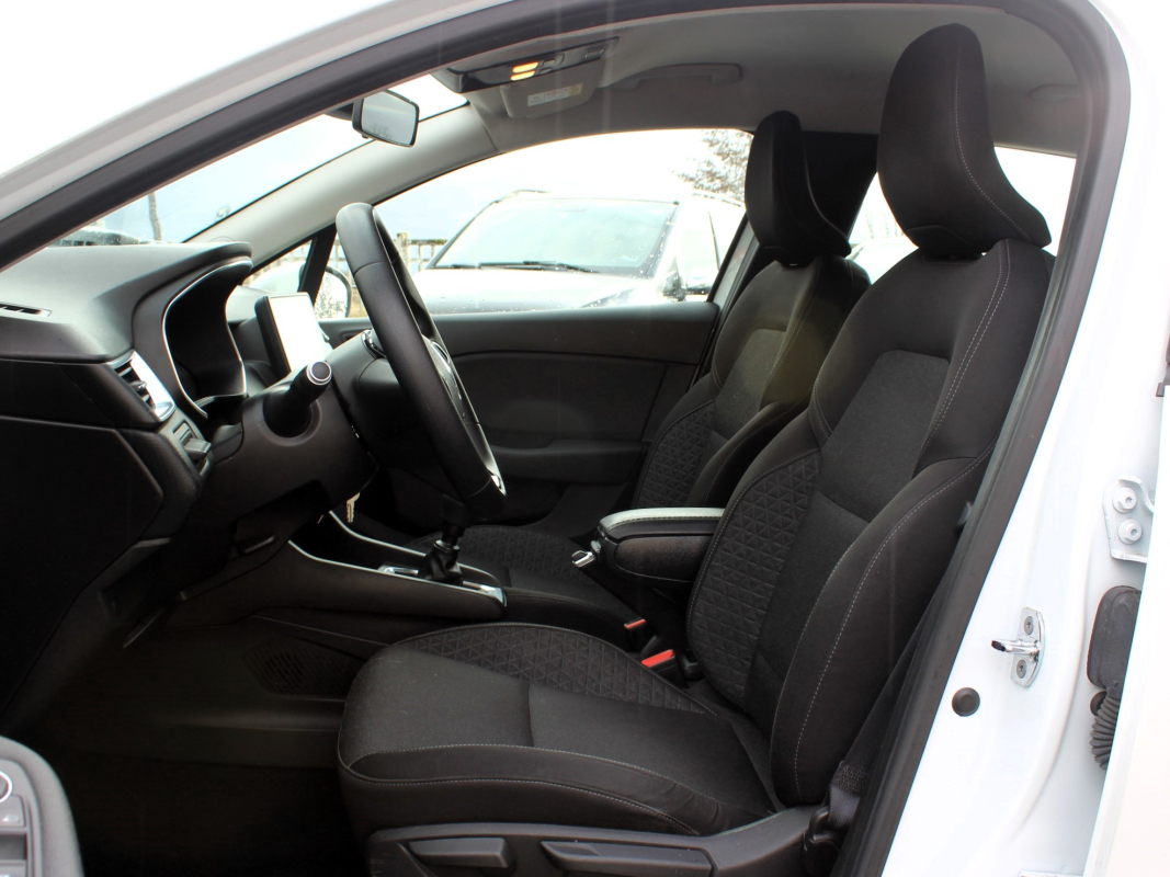 Renault Clio — 10