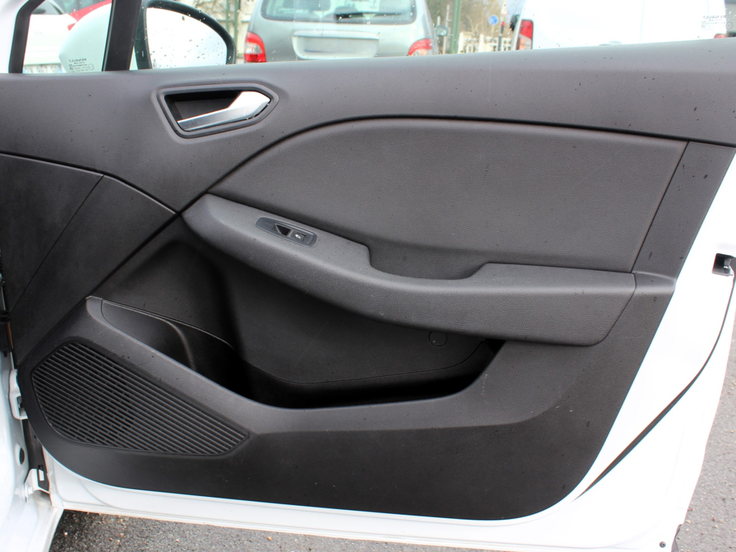 Renault Clio — 29