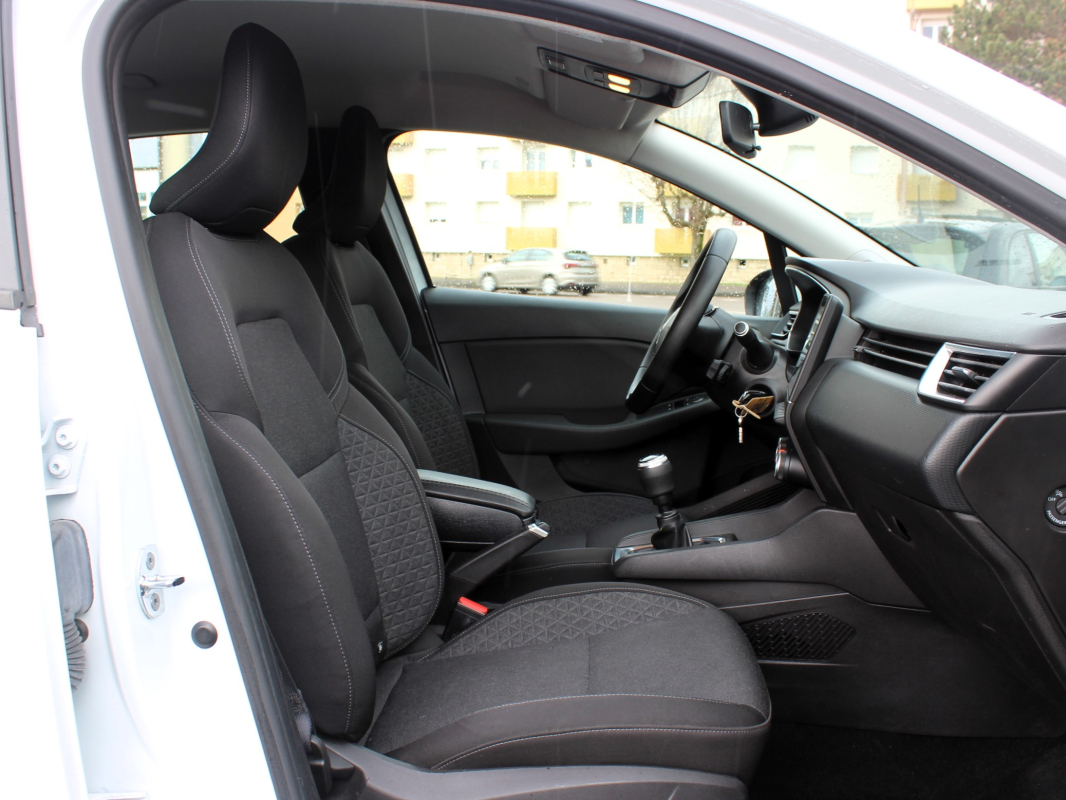 Renault Clio — 13