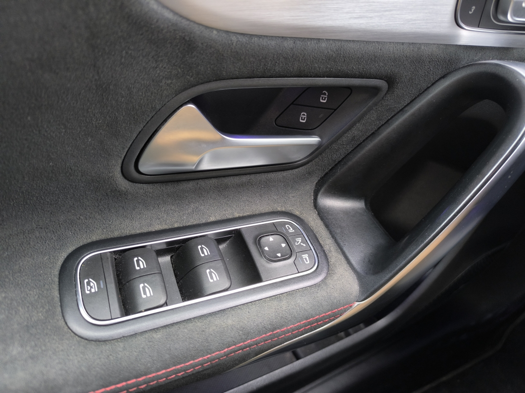 Mercedes Classe A — 18