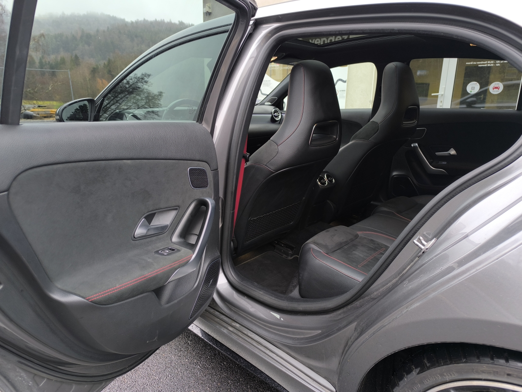 Mercedes Classe A — 33