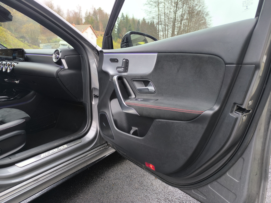 Mercedes Classe A — 32