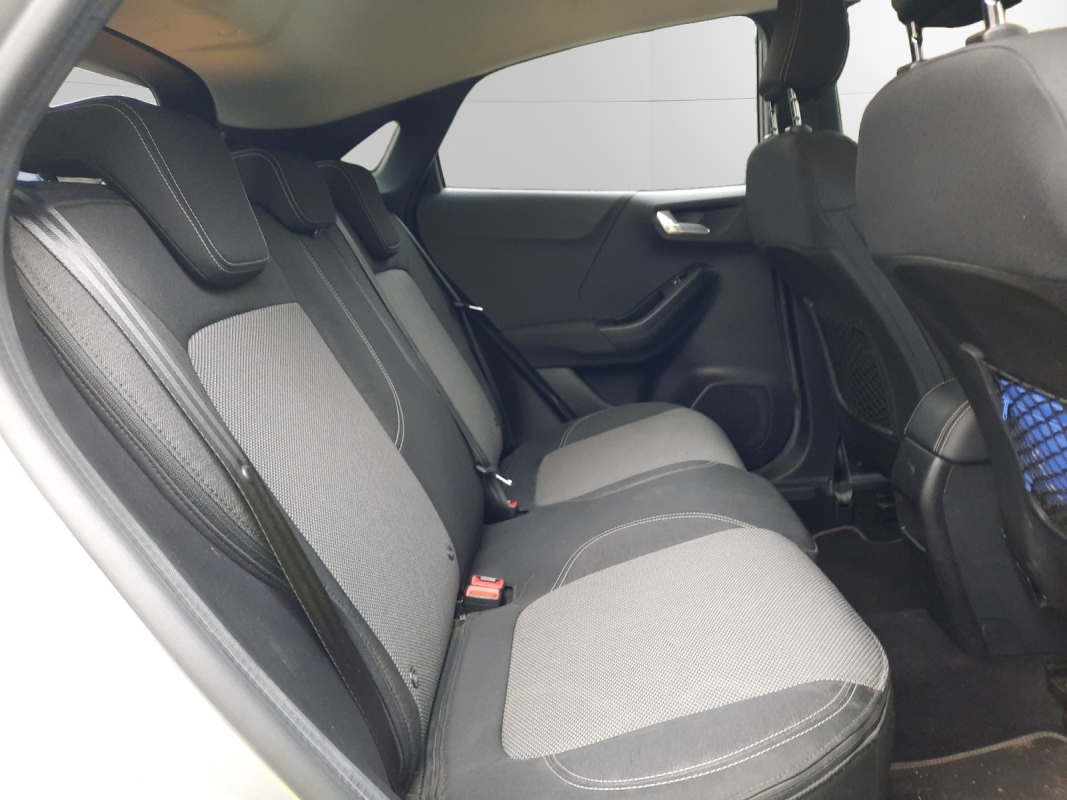 Ford Puma — 24
