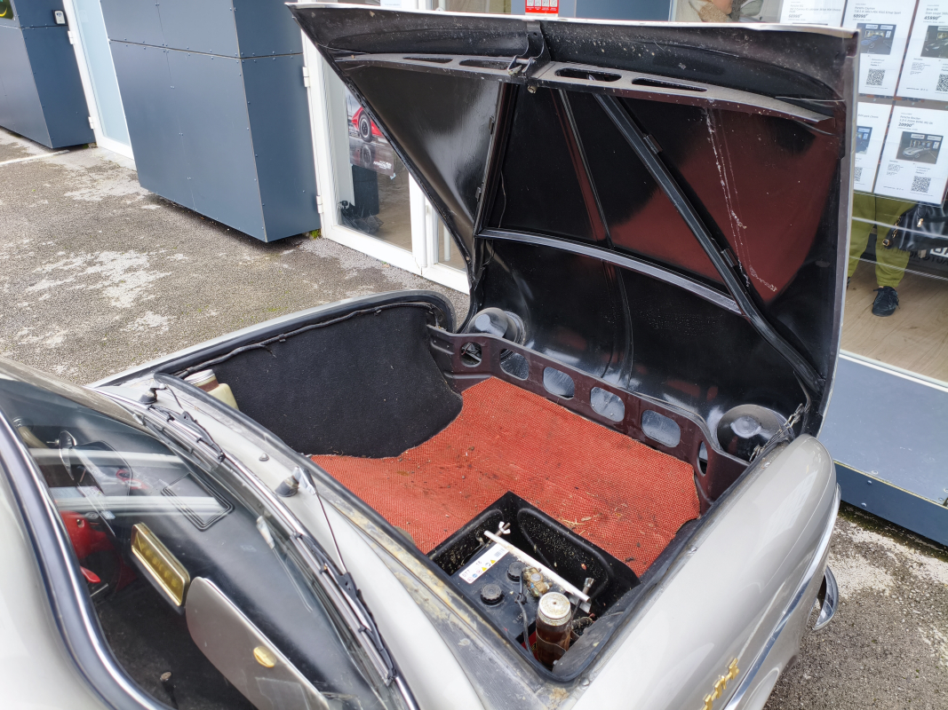 Renault Dauphine — 30