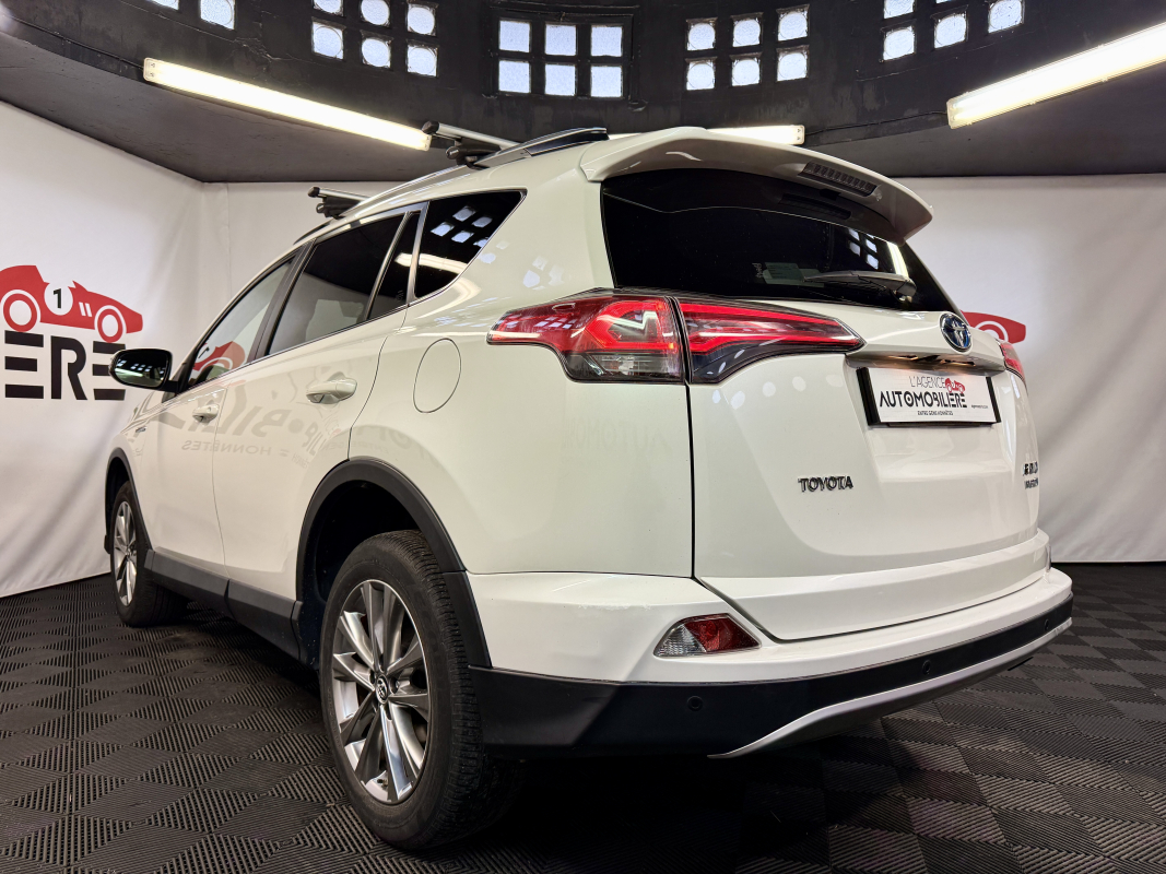 Toyota RAV4 — 7