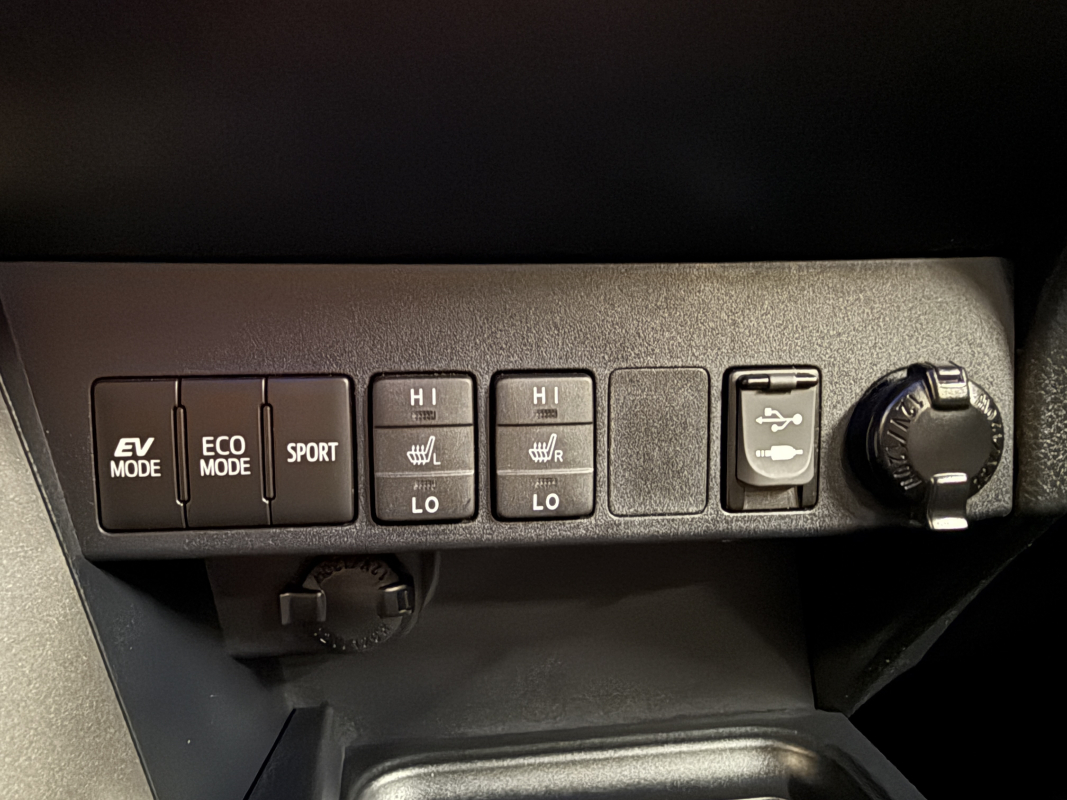 Toyota RAV4 — 21