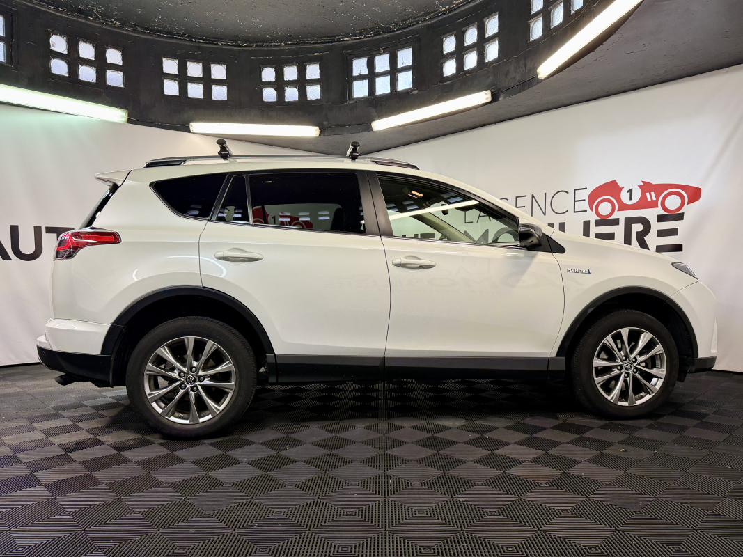 Toyota RAV4 — 4