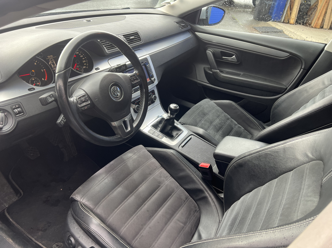 Volkswagen Passat — 13