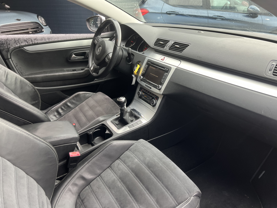 Volkswagen Passat — 21