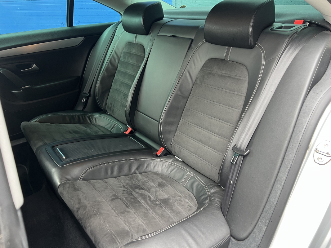 Volkswagen Passat — 26