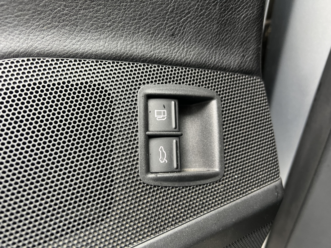 Volkswagen Passat — 12