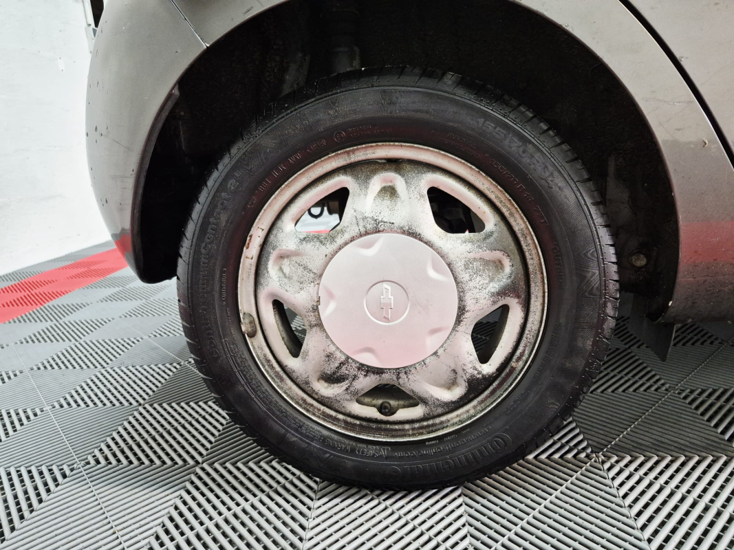 Chevrolet Spark — 24