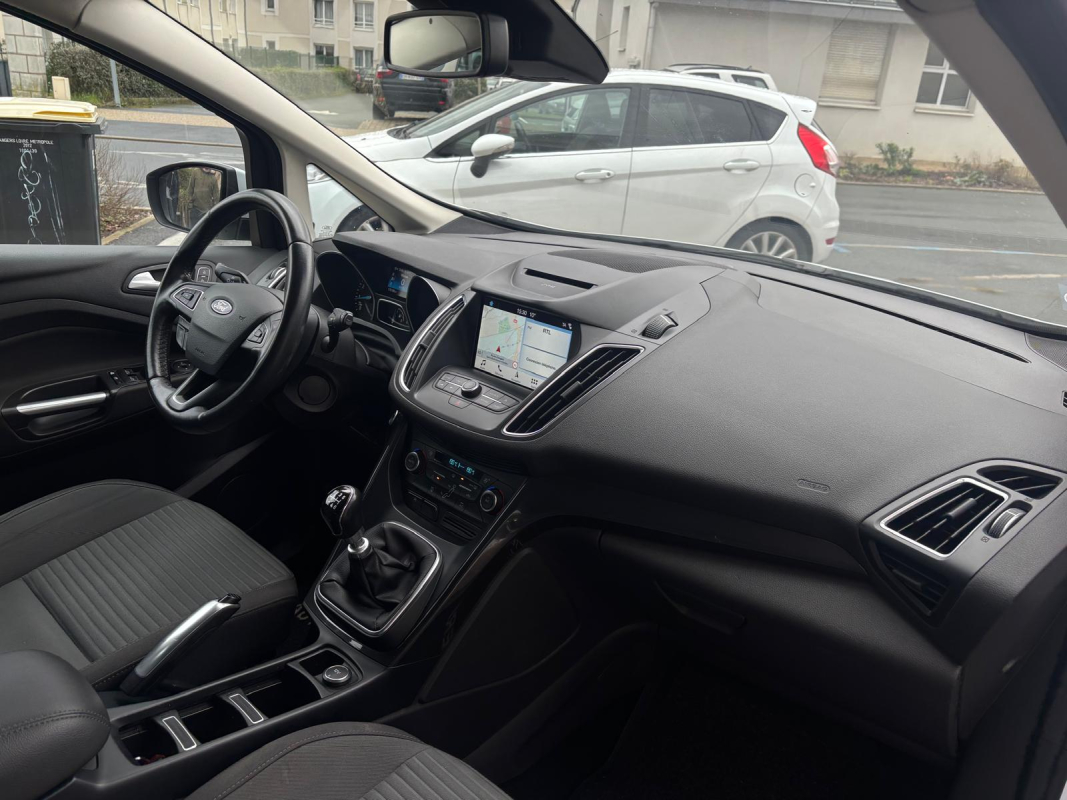 Ford C-Max — 12
