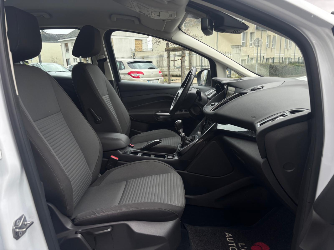 Ford C-Max — 13