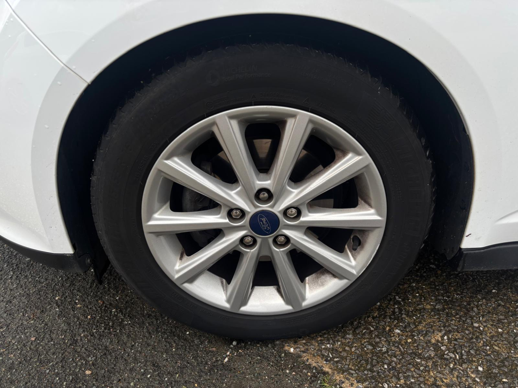 Ford C-Max — 24