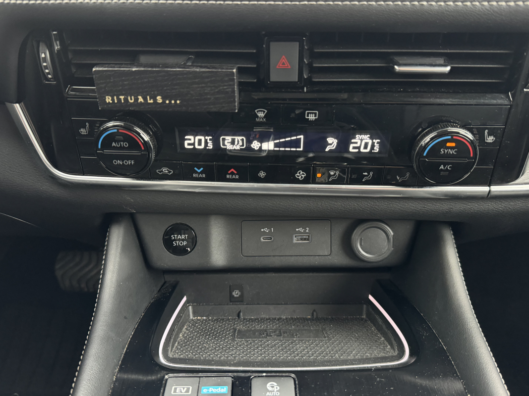Nissan X-Trail — 23