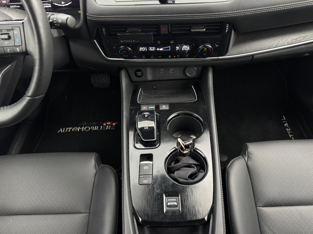 Nissan X-Trail — 18
