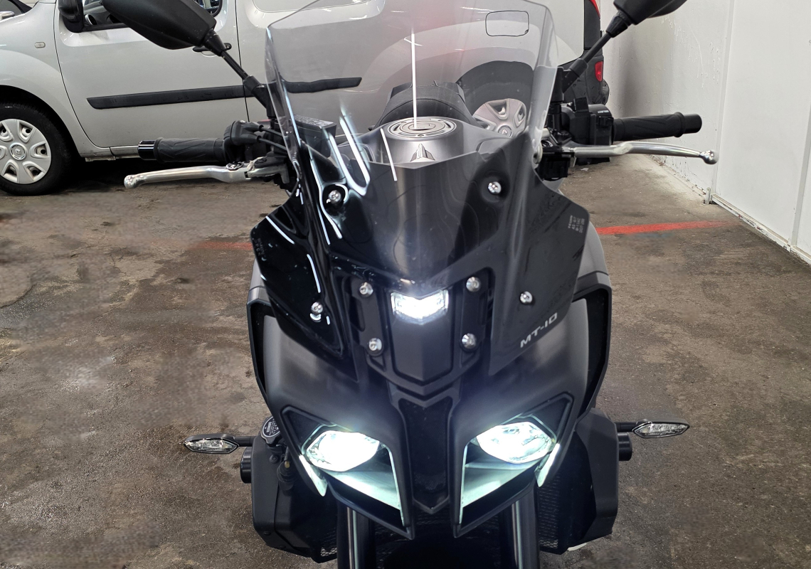 Yamaha MT — 10