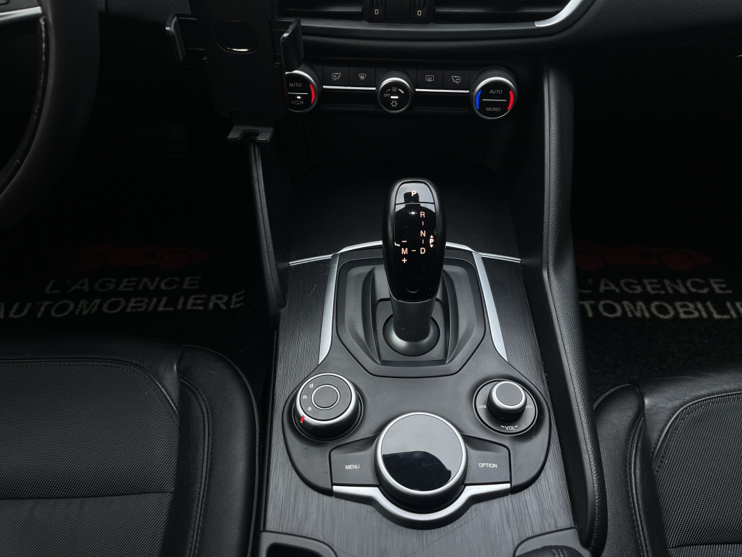 Alfa Romeo Giulia — 16