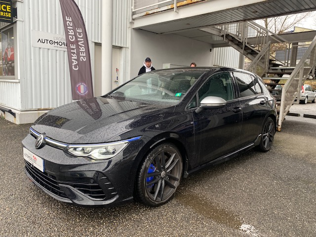 Volkswagen Golf — 3