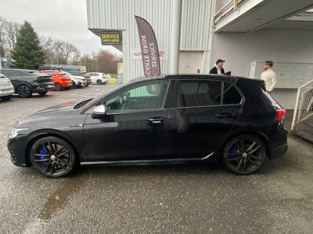 Volkswagen Golf — 4