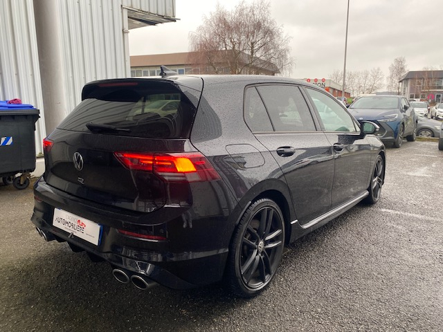 Volkswagen Golf — 7