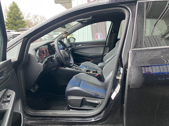 Volkswagen Golf — 11