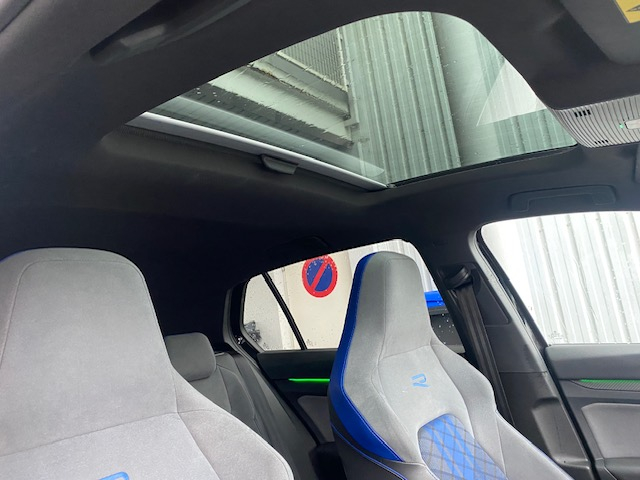 Volkswagen Golf — 20