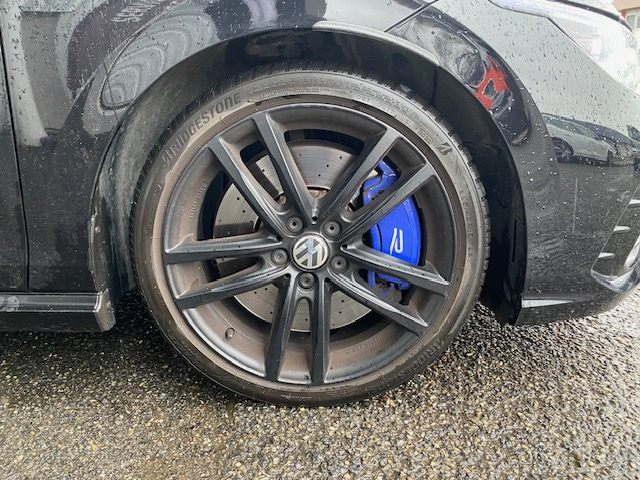 Volkswagen Golf — 32
