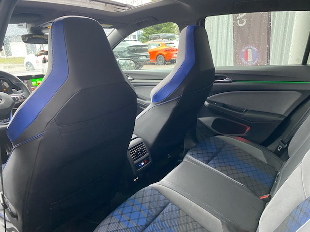 Volkswagen Golf — 23
