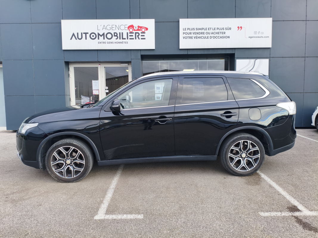 Mitsubishi Outlander — 4