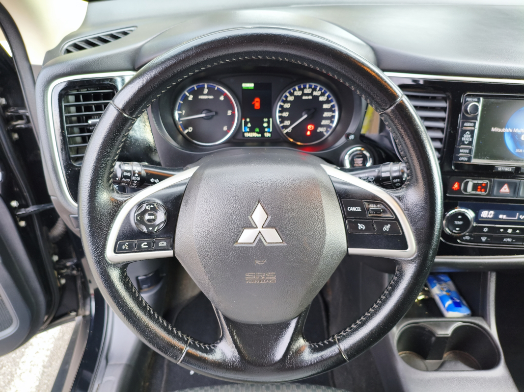 Mitsubishi Outlander — 11