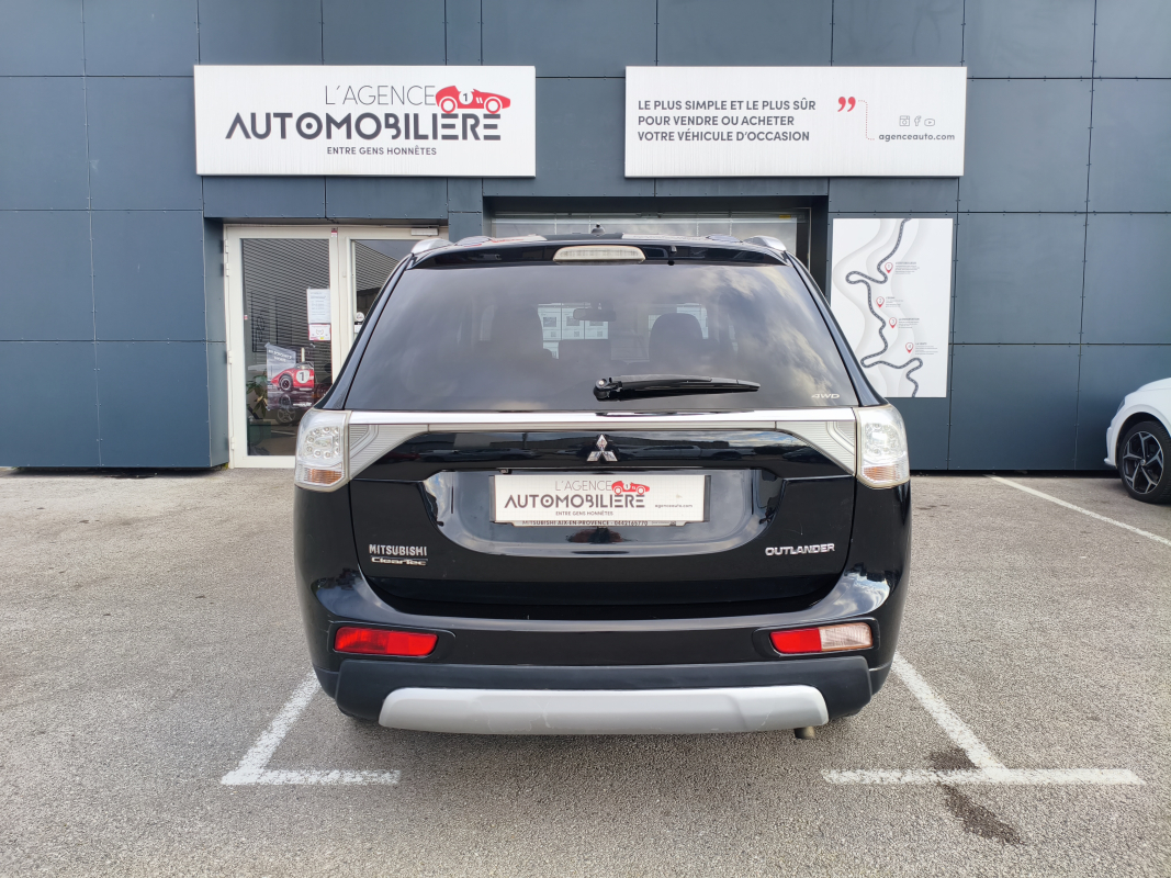Mitsubishi Outlander — 5