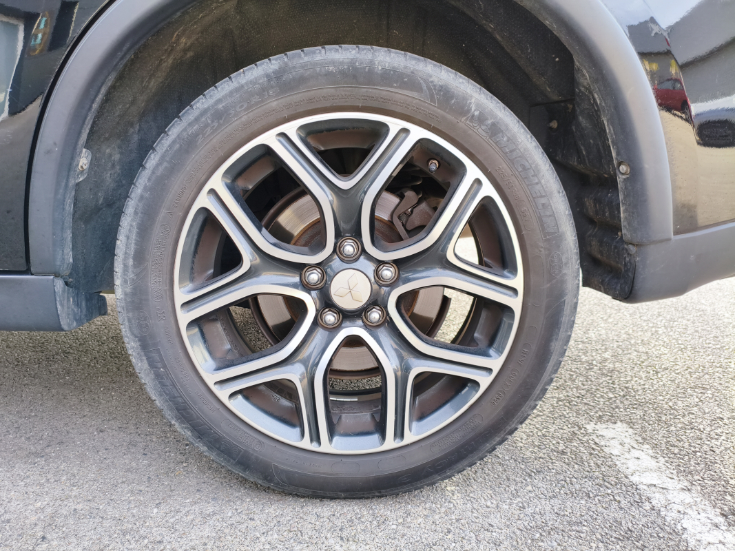Mitsubishi Outlander — 29