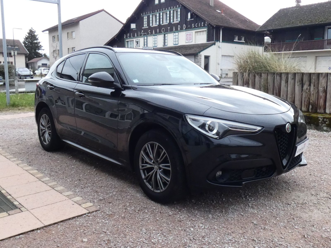 Alfa Romeo STELVIO — 3