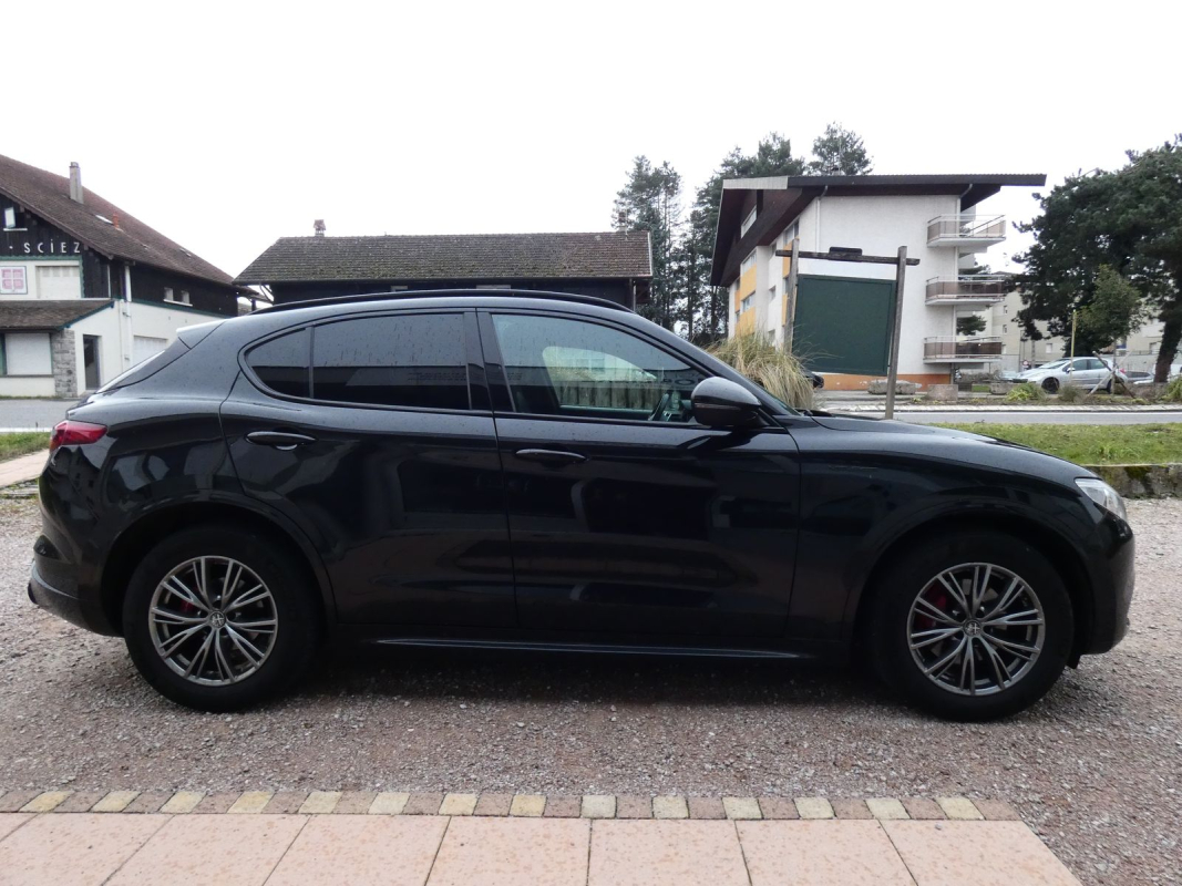 Alfa Romeo STELVIO — 4