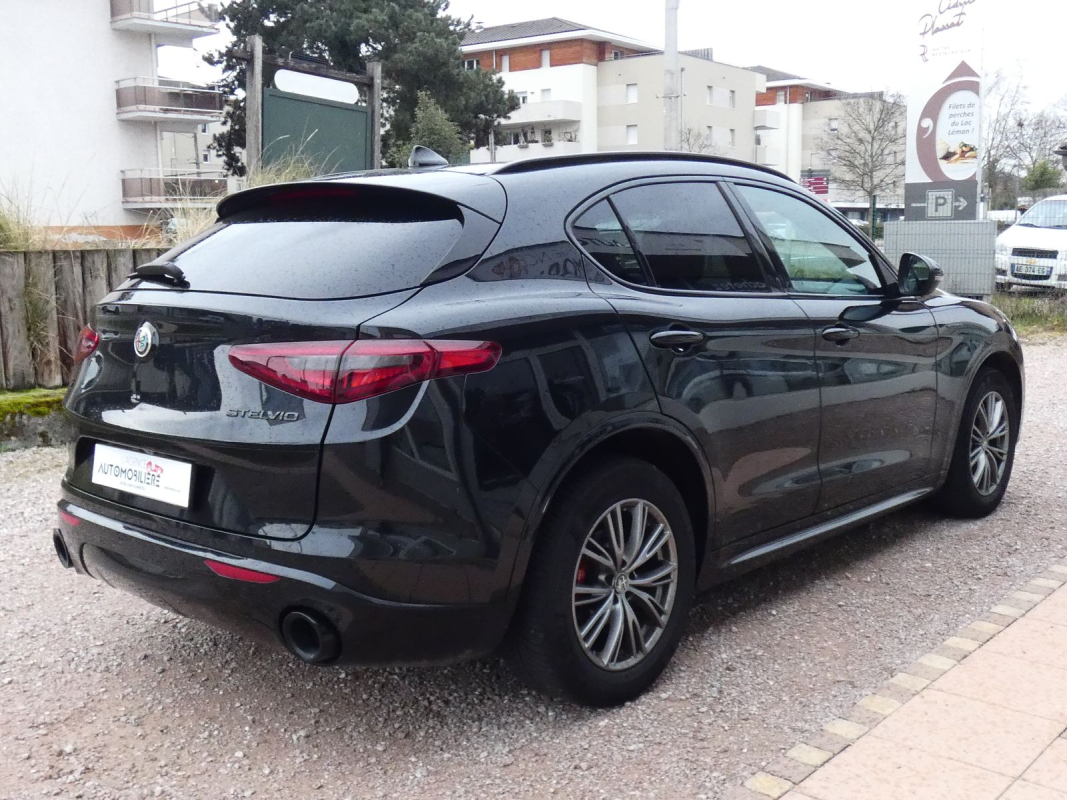 Alfa Romeo STELVIO — 5