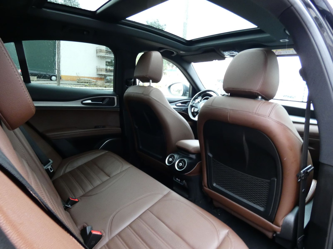 Alfa Romeo STELVIO — 20