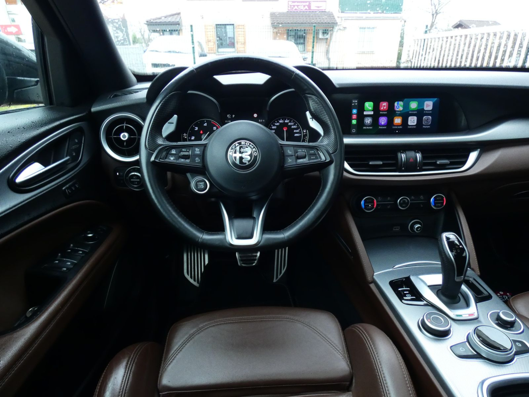 Alfa Romeo STELVIO — 15