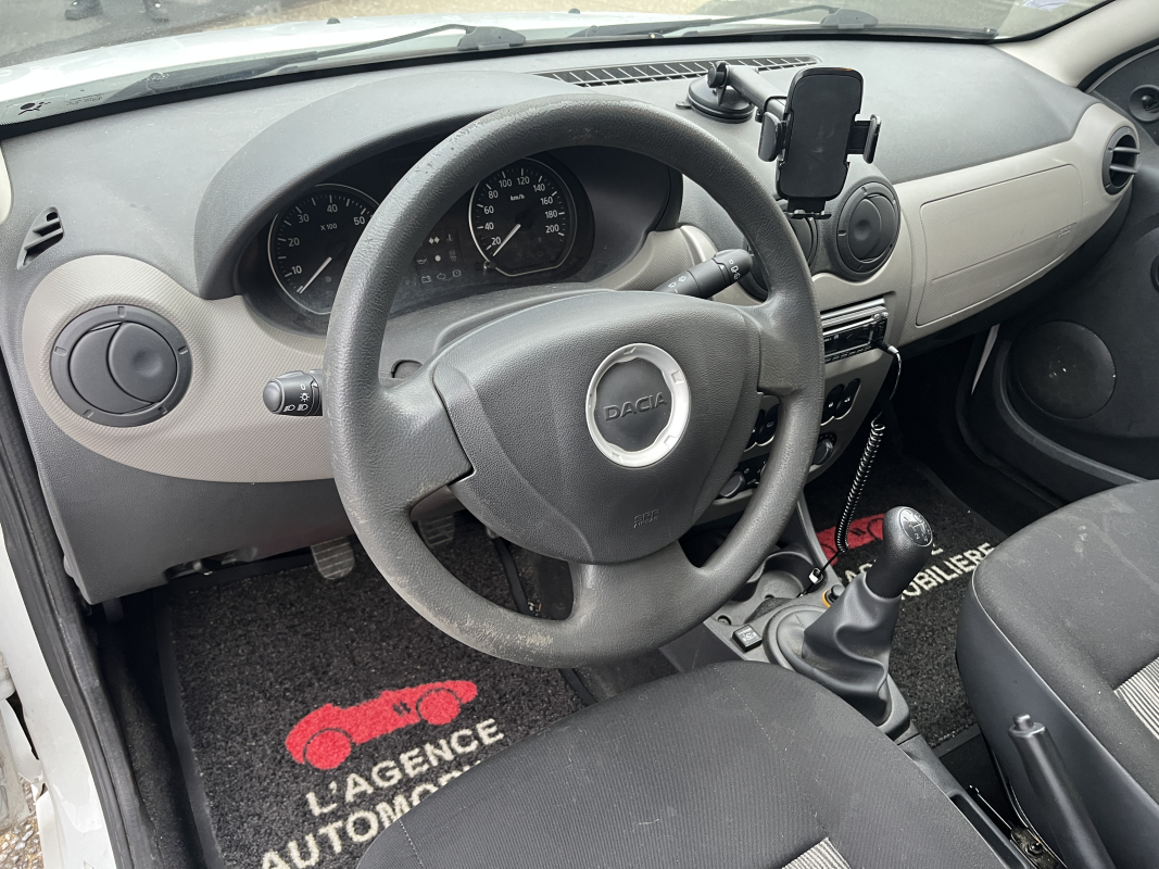 Dacia Sandero — 10