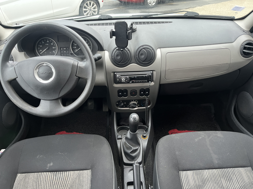 Dacia Sandero — 12