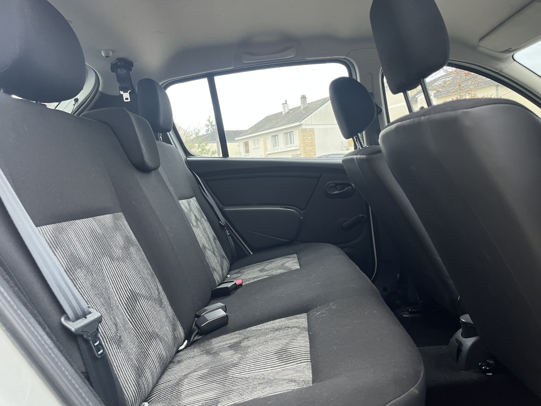 Dacia Sandero — 15