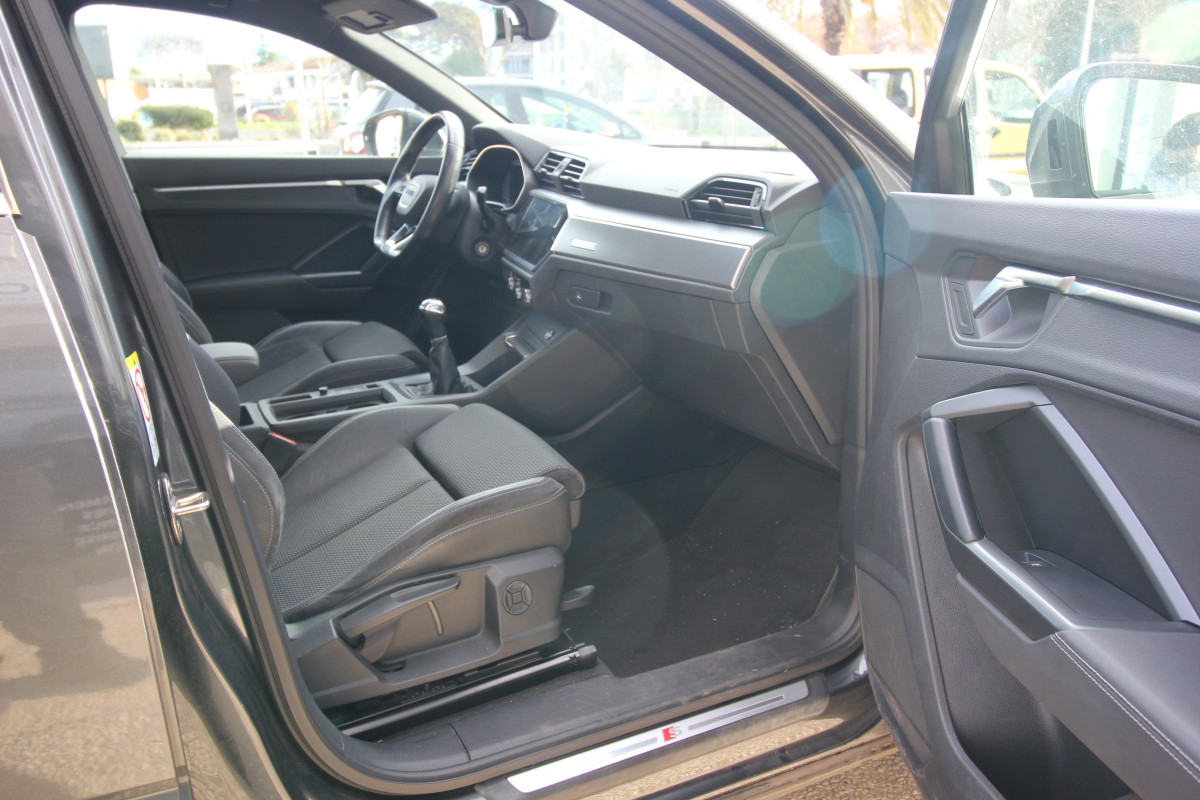 Audi Q3 — 17