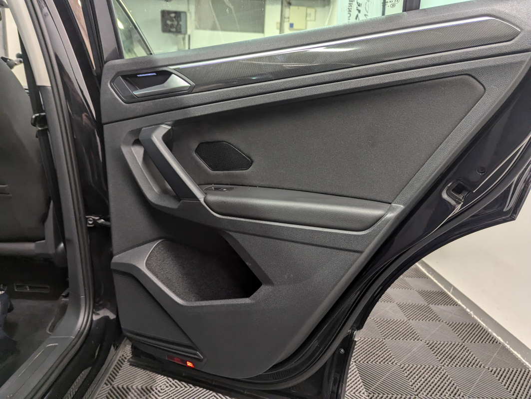 Volkswagen Tiguan — 28